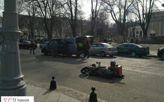 На Соборной площади сбили мопедиста (фото) «фото»