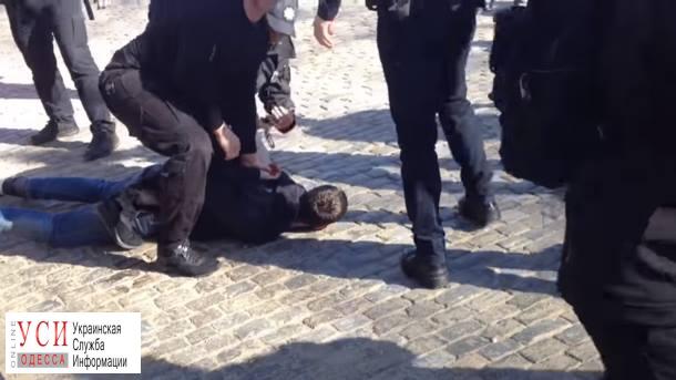 На Дерибасовской задержали трех хулиганов — очевидцы слышали стрельбу (видео) «фото»