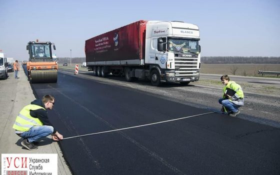 Трассу Одесса — Киев начали ремонтировать после снегопада, — Гройсман (фото) «фото»