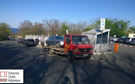 Из Отрады увезли 29 машин на штрафплощадку за незаконную парковку «фото»