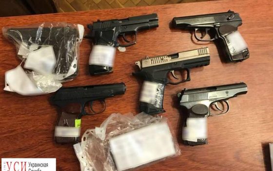 Одесский высокопоставленный полицейский продавал пистолеты в ломбардах — его будут судить «фото»