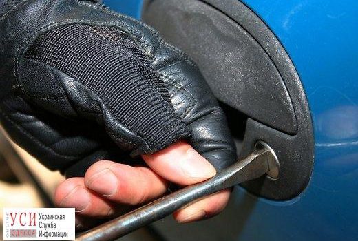 У местного жителя из машины украли почти 40 тысяч гривен «фото»