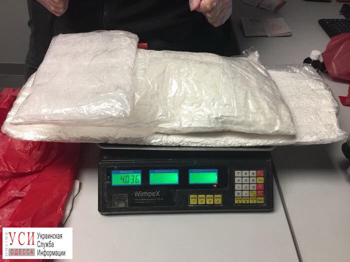 В Одесском аэропорту изъяли 4 килограмма кокаина у иностранца «фото»