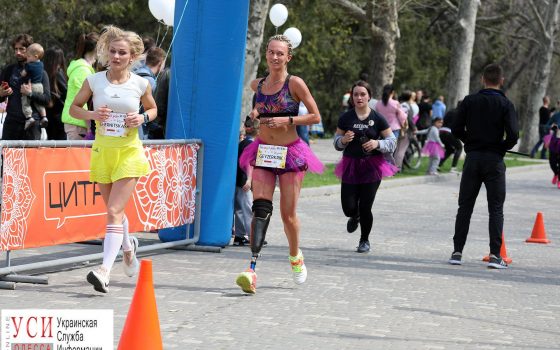 В Одессе провели самый массовый женский забег (фоторепортаж) «фото»