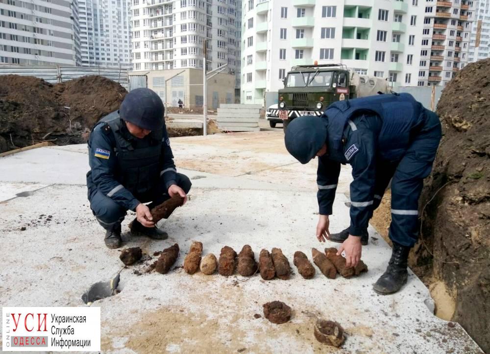 На стройплощадке в Одессе нашли 18 боеприпасов времен Второй мировой (фото) «фото»