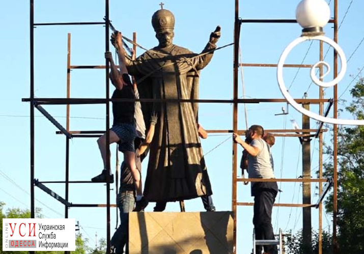 В Одесской области на постамент от памятника Ленину поставили Святого Николая (фото) «фото»