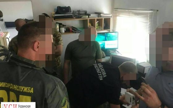 Пограничника в Одесской области задержали за взятку (фото) «фото»