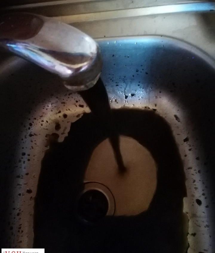 Грязные воды Измаила: почему из кранов горожан текла черная вода (фото) «фото»