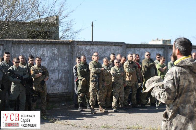 Накануне годовщины 2-го мая в Одессе активисты провели учения с оружем (фото) «фото»