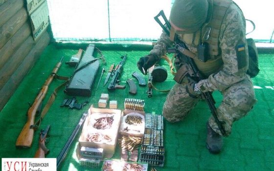 Правоохранители нашли в доме у одессита арсенал оружия (фото) «фото»