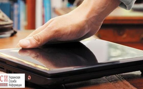 Воры вынесли компьютеры и интерактивную доску из одесской школы usionline.com Воры вынесли компьютеры и интерактивную доску из одесской школы «фото»
