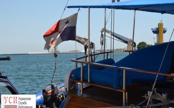 Одесса с моря: отдыхающим предлагают прокатиться на морских трамвайчиках и даже элитных яхтах (фото) «фото»