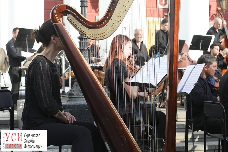 Концерт под открытым небом: в Одессе завершился фестиваль “Black Sea Music Fest” (фото, видео) «фото»