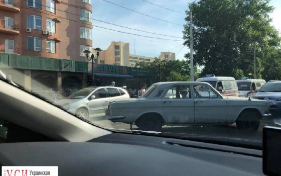 На Львовской заблокировано движение из-за аварии с участием 5 машин: есть пострадавшие (фото) «фото»