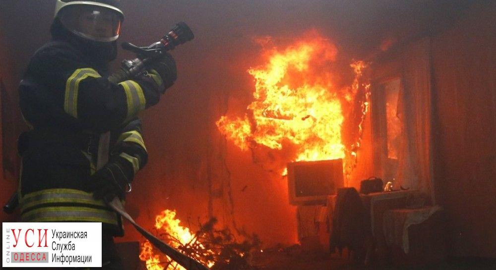 На Генерала Петрова горела квартира: есть пострадавший «фото»