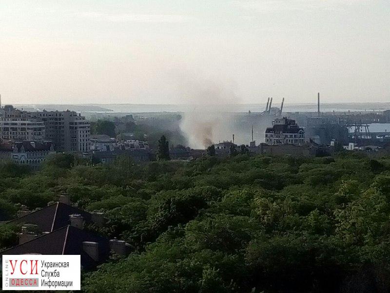 В центре Одессы горит мореходное училище им. Маринеско (фото) «фото»