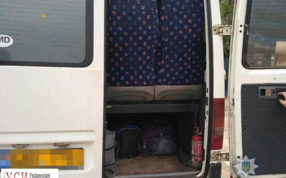 Полицейские “ловят” недобросовестных перевозчиков в Одессе «фото»