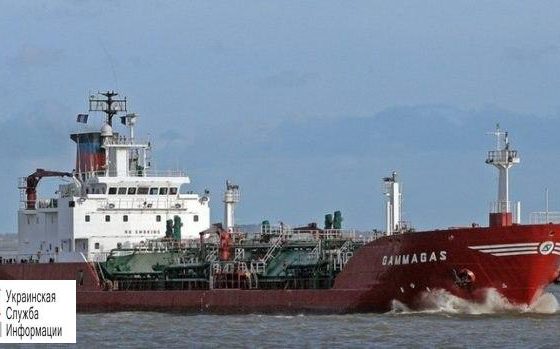 Второй за историю танкер-газовоз прибыл в порт Одессы «фото»