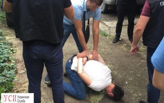 СБУ задержала одесского налоговика на взятке (фото) «фото»