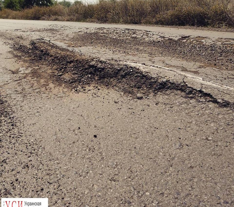 Дорога в Тарутинском районе после капремонта прослужила всего год (фото) «фото»