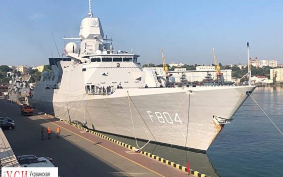 В Одесский порт зашли военные корабли НАТО (фото) «фото»