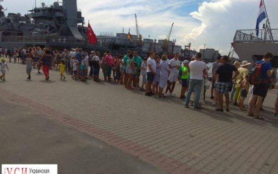 В одесском порту выстроилась огромная очередь на корабли НАТО (фото) «фото»