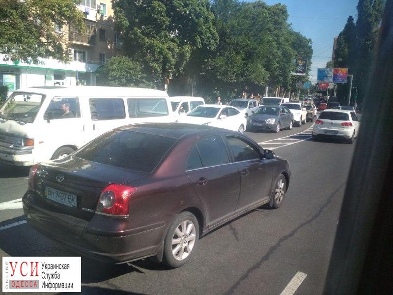 Утром одесские автомобилисты застряли в пробках (фото) «фото»