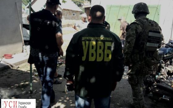 Белгород-Днестровские пограничники за взятку помогали поставлять контрабанду из Приднестровья (фото) «фото»