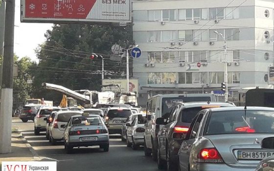 Сегедскую до сих пор не открыли: одесситы стоят в масштабных пробках (фото) «фото»