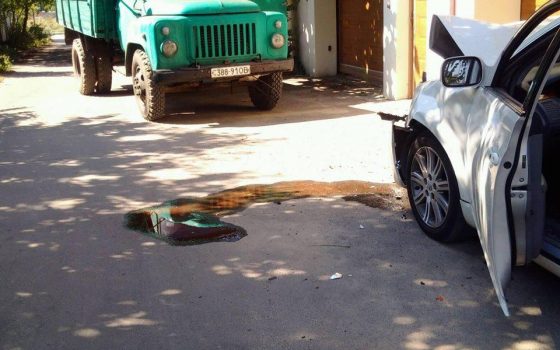 Наезд на автомобиль активистов полиция квалифицирует как покушение на убийство «фото»