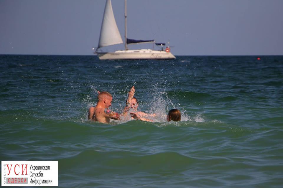Воздушный змей, бриз и теплое море: бархатный август на одесских пляжах (фоторепортаж) «фото»