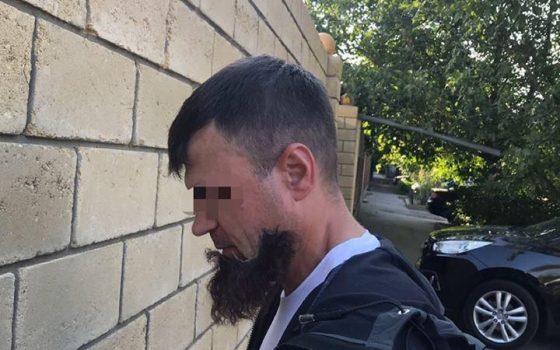 Одесские полицейские задержали киллера из Приднестровья: его выдала отклеившаяся борода (фото) «фото»