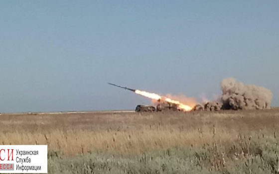 ВМС провели учебные стрельбы из реактивной артиллерии “Ураган” «фото»