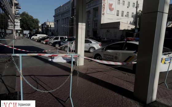 В центре Одессы из окна гостиницы выпал человек (фото) «фото»