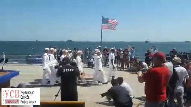 Одесские курсанты ВМС приняли участие в военном параде в Констанце (видео) «фото»