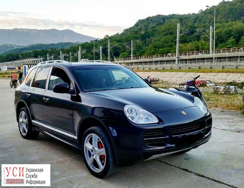 Одесский инспектор ГФС скрыл приобретение “Porsche Cayenne” «фото»