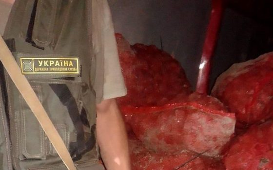 В Одесской области задержали браконьеров, которые выловили целую тонну рапан (фото) usionline.com В Одесской области задержали браконьеров, которые выловили целую тонну рапан (фото) «фото»