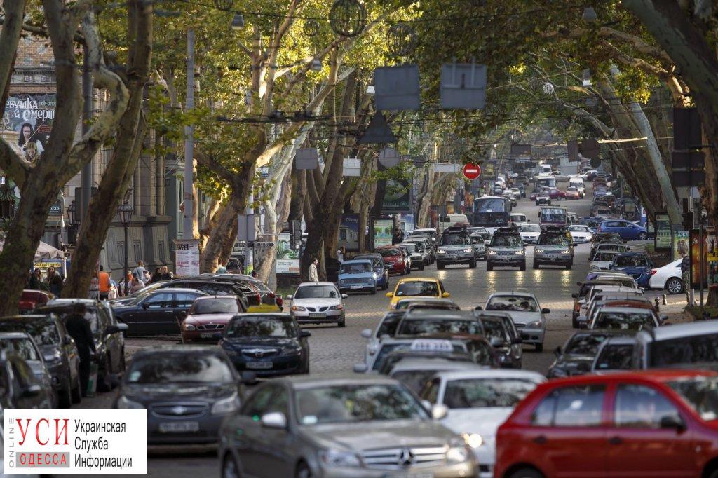 В Одессе количество автомобилей выросло на 10%: транспортники думают, как пересадить горожан на общественный транспорт «фото»
