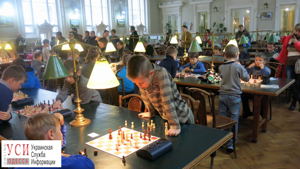 Одесских школьников приобщают к шахматным соревнованиям (фото) «фото»