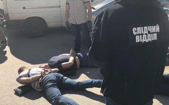 В Одессе борцы с наркопреступностью попались “на горячем”: полицейские подбрасывали наркотики невиновным «фото»