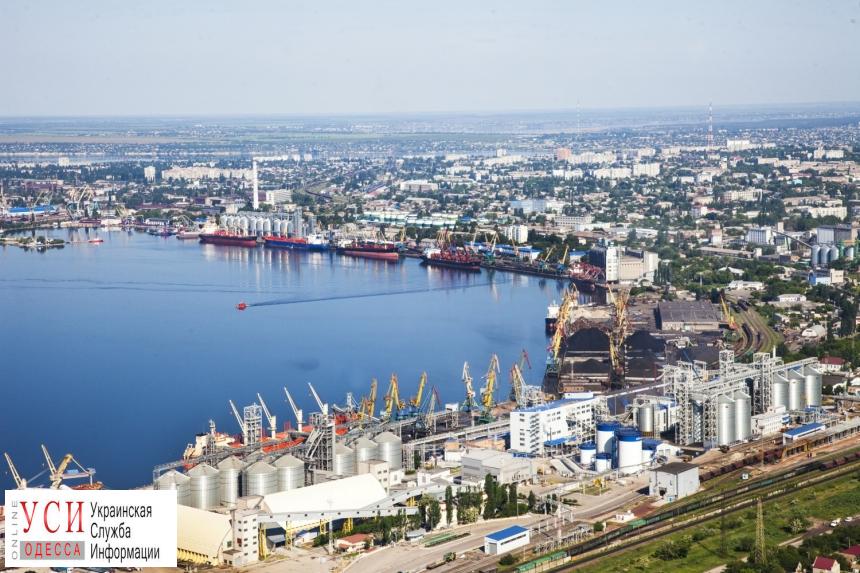 Порты Одесской области лидируют по объемам перевалки зерна (инфографика) «фото»