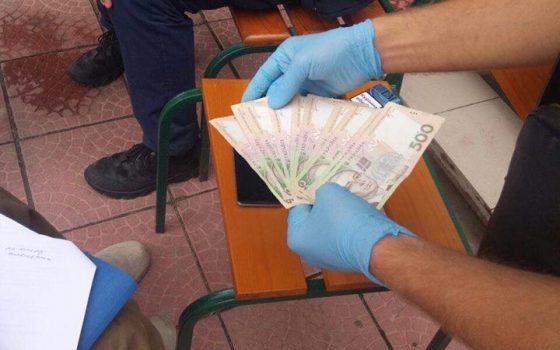 В Одесской области задержали инспектора ГСЧС в момент получения двух взяток (фото) «фото»