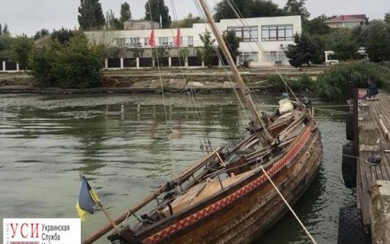 Казацкая чайка, катавшая туристов в Аккермане, затонула сразу по окончанию курортного сезона (фото) «фото»