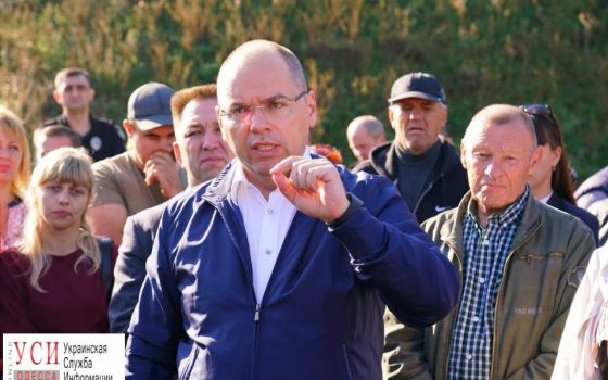 Степанов приехал на перекрытую дорогу в Раздельнянском районе: протестующие не снимают блокаду usionline.com Степанов приехал на перекрытую дорогу в Раздельнянском районе: протестующие не снимают блокаду «фото»
