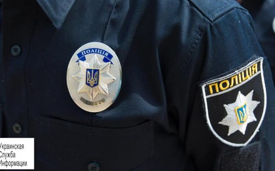 Полицейские спасли трехлетнего мальчика, который оказался на крыше балкона многоэтажки на поселке Котовского (фото) «фото»