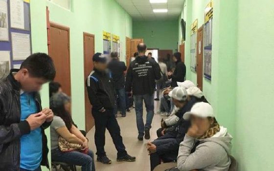 Пограничники в Одессе на рынке нашли 15 нелегалов «фото»