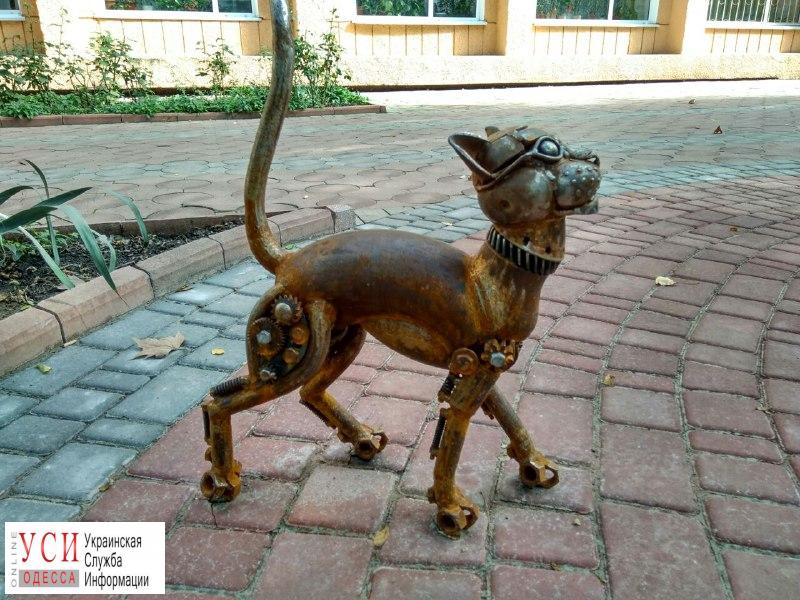 Механический кот: в Одессе появился еще один памятник четверолапому (фото) «фото»