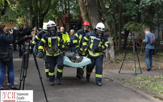 В Одессе спасатели отрабатывали действия при взрыве жилого дома (фоторепортаж) usionline.com В Одессе спасатели отрабатывали действия при взрыве жилого дома (фоторепортаж) «фото»