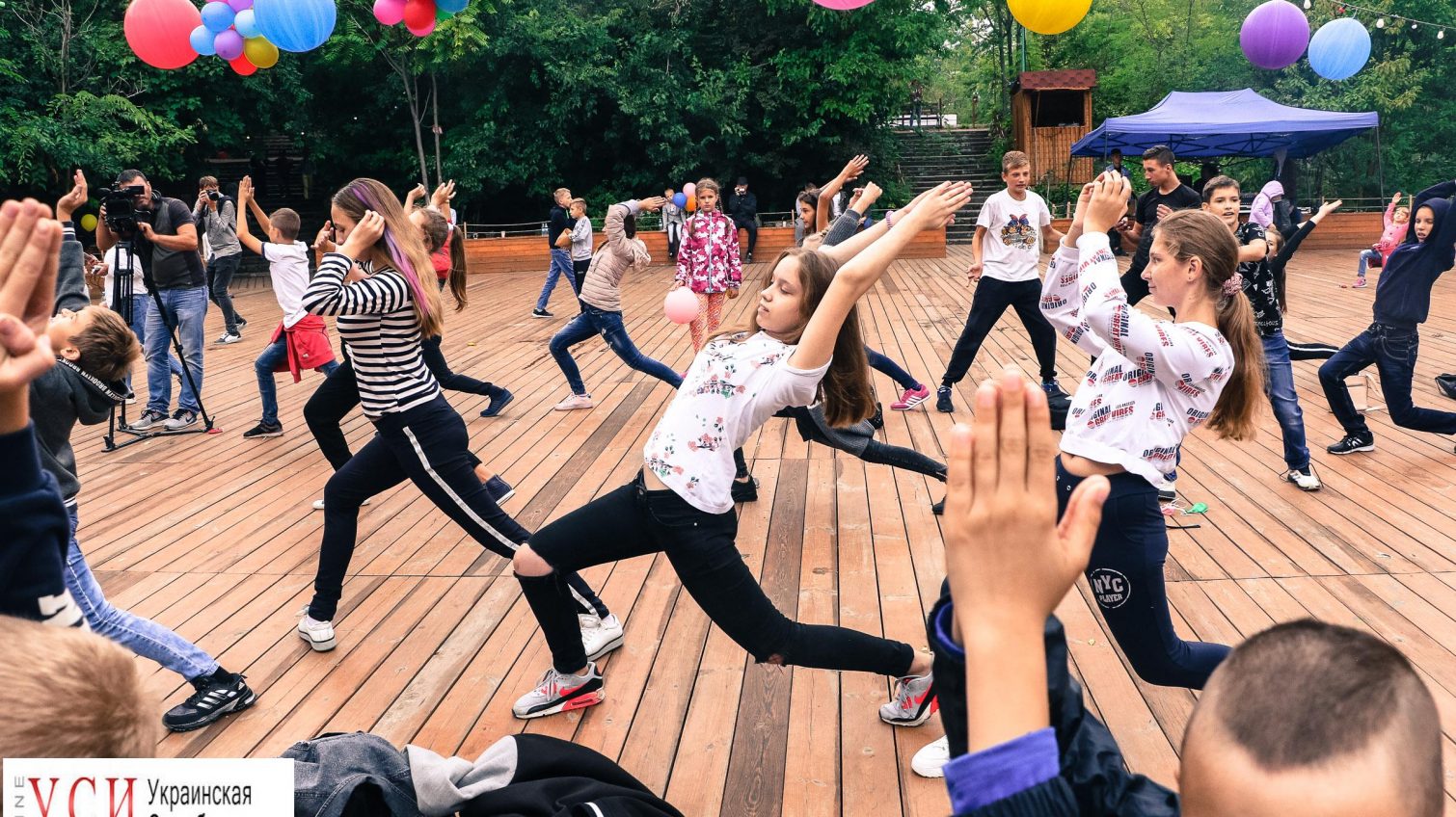 В Одессе прошел самый массовый в Украине детский мастер-класс по йоге (фоторепортаж) «фото»
