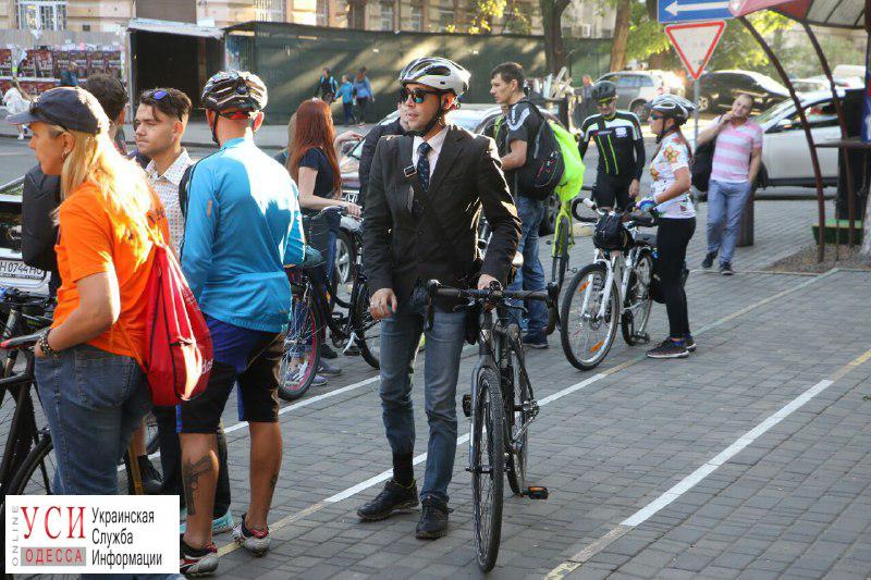 С ветерком: впервые в Одессе состоялся флешмоб “Велосипедом на работу” (фото) «фото»
